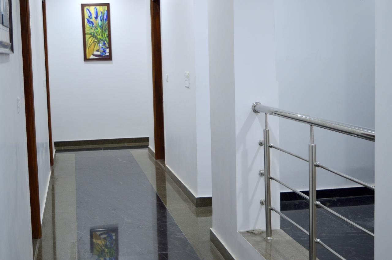 Hotel Taru Inn Ghaziabad Ngoại thất bức ảnh