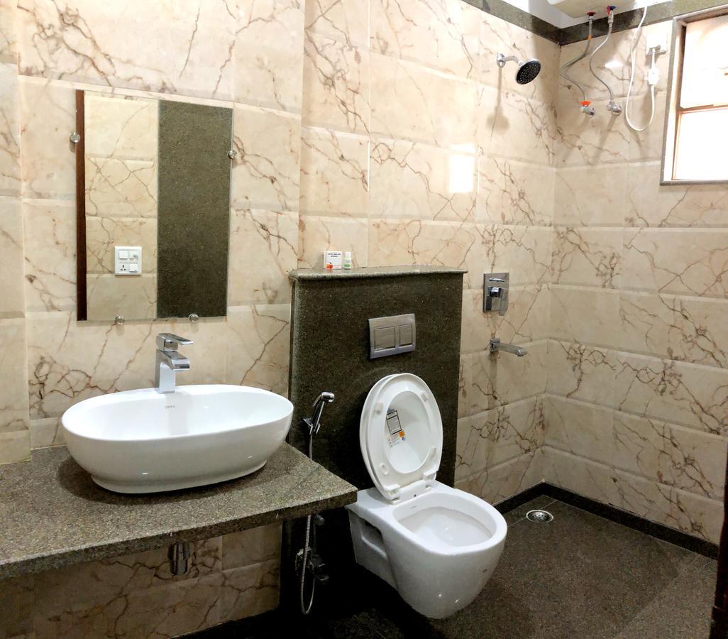 Hotel Taru Inn Ghaziabad Ngoại thất bức ảnh